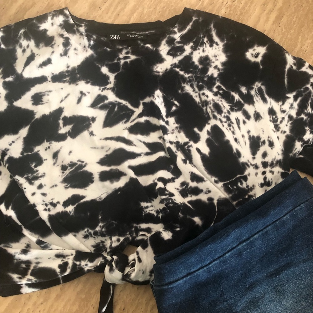 ZARA Tie Die Crop Top Black and White Size Medium